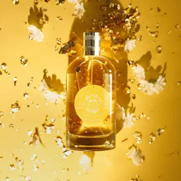 EaudeToilette100mlSensualMonoiSfeerbeeld1