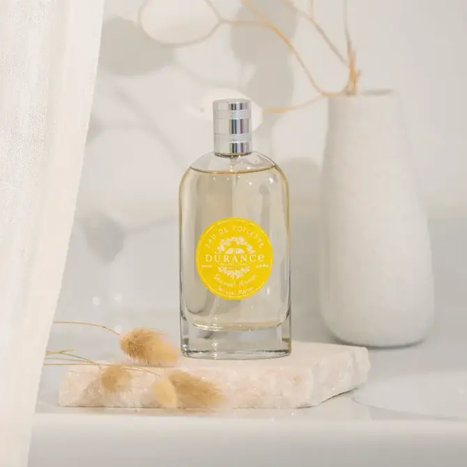 EaudeToilette100mlSensualMonoiSfeerbeeld4