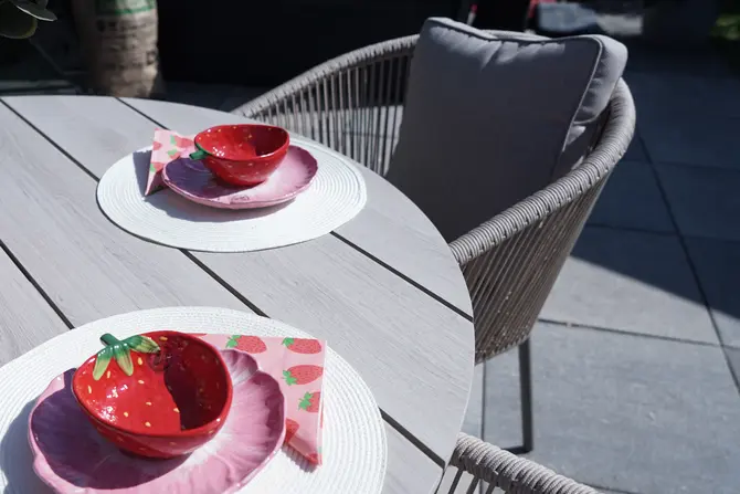 Edison tafel Ø122 cm taupe teak details, Garden Impressions, tuincentrumoutlet.com