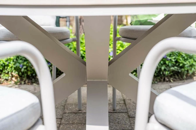 Edison tafel Ø148 cm taupeteak detail, Garden Impressions, tuincentrumoutlet.com