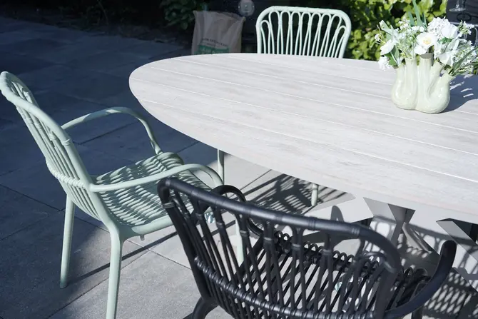 Edison tafel 220x115xH75 cm taupeteak sfeerbeeld, Garden Impressions, tuincentrumoutlet.com