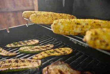 Gasbarbecue spirit epx-435r stealth sfeerfoto, Weber, tuincentrumoutlet.com