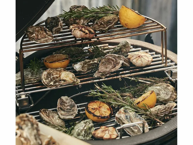 The Bastard Grill Elevator Medium - Sfeerbeeld, The Bastard, Tuincentrum Outlet