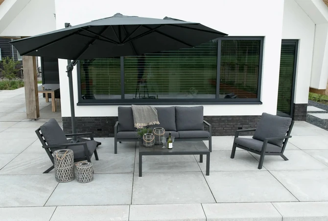 Grote Zweefparasol Virgo Antraciet 3,5M van Lesli Living - Sfeerbeeld 1, Lesli Living, Tuincentrum Outlet
