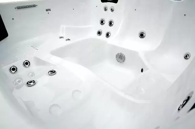 Infinity spa Bolsena binnenkant, ALPC, tuincentrumoutlet