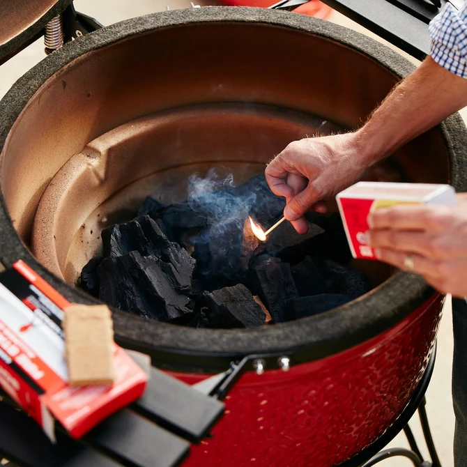 Kamado Joe ® - Fire starters EU/UK - Sfeerbeeld 3, Kamado Joe®, Tuincentrum Outlet