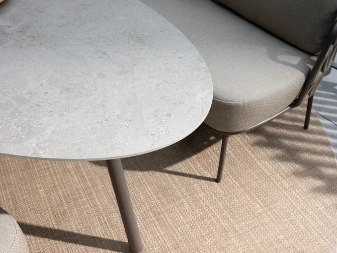 Mallorca low dining set met Salute low dining tafel, detail2 4SO, tuincentrumoutlet.com