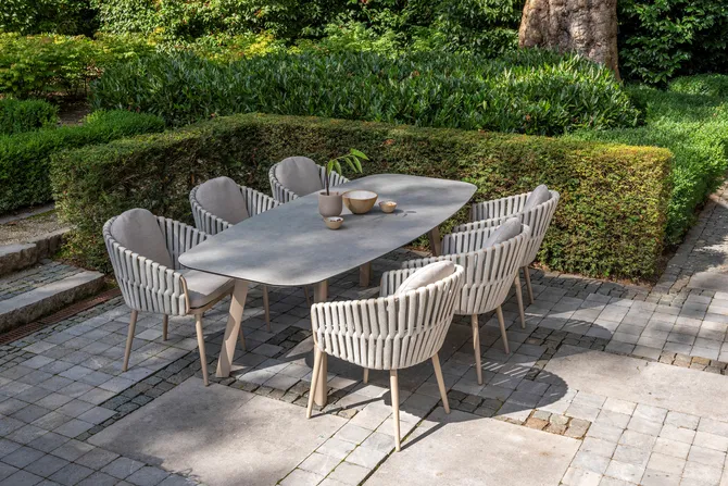 Manolo 240x103x75 cm met 6x Eva dining stoel latte sfeerbeeld, 4 Seasons Outdoor, tuincentrumoutlet.com