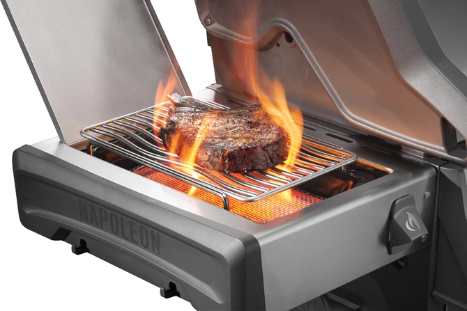 Rogue PRO-S 425, met SIZZLE ZONE zijbrander en achterbrander, zwart, incl. draaispit, Napoleon, Tuincentrumoutlet