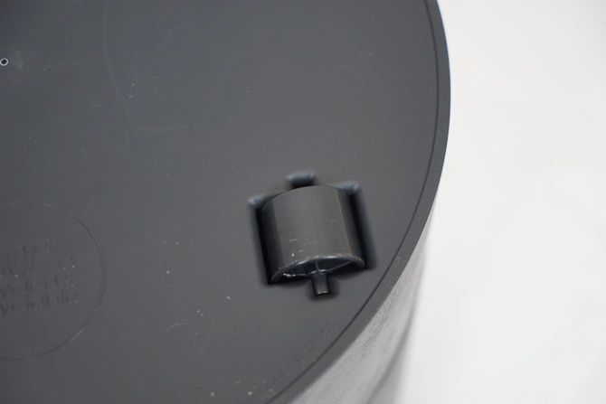 Pot foss d35cm living black met wielen zwart, Elho, tuincentrumoutlet.com