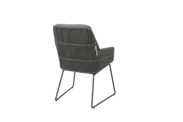 Privada eettafel 240 X 107 cm met 6 Valencia dining stoelen stoel achter, 4 Seasons Outdoor, Tuincentrum Outlet