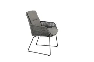 Privada eettafel 240 X 107 cm met 6 Valencia dining stoelen stoel rechts, 4 Seasons Outdoor, Tuincentrum Outlet