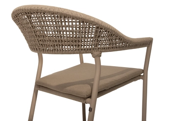 Sienna stacking dining chair latte with cushion achteraanzicht, 4 Seasons Outdoor, tuincentrumoutlet.com