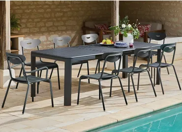 Smiley stapelstoel antraciet sfeer, Fermob, tuincentrumoutlet.com