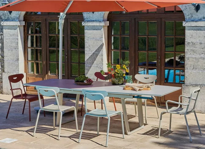 Smiley stapelstoel creme sfeer, Fermob, tuincentrumoutlet.com