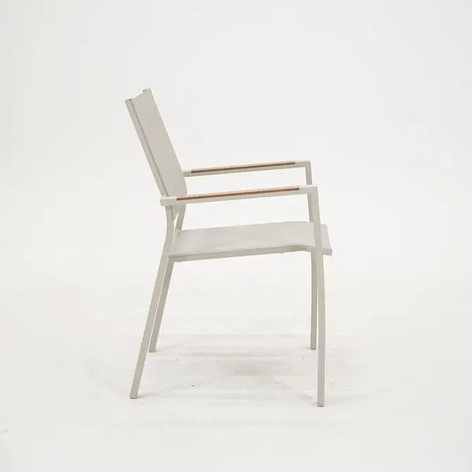 Stapelstoel Games crème zijkant, Vita, tuincentrumoutlet.com