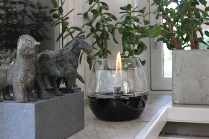 Tenderflame Tulip 18cm - zwart - afbeelding 3