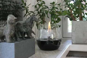 Tenderflame Tulip 18cm - zwart - afbeelding 3