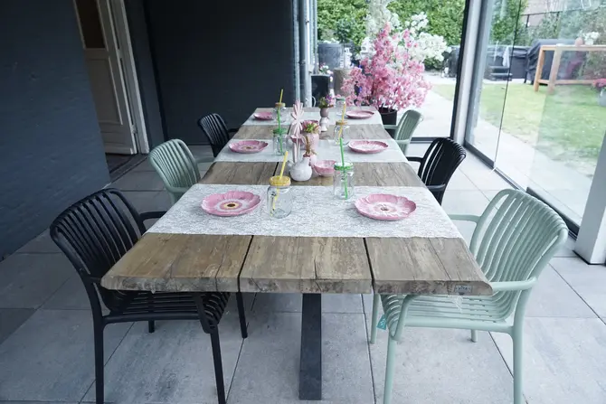 Tuinstoel Vita Porto Zwart B-03 stapelbaar sfeer, Vita, tuincentrumoutlet