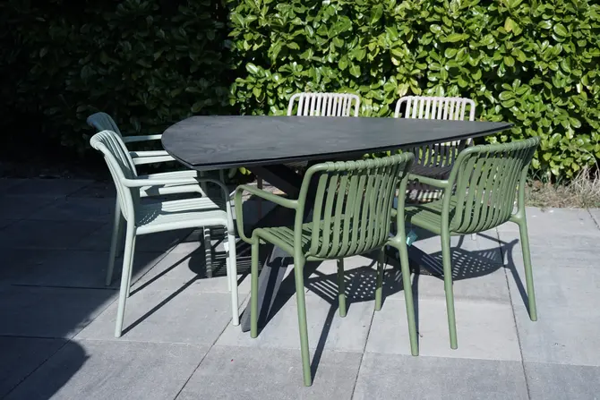 Tuinstoel Vita Porto Groen G-09 stapelbaar sfeer, Vita, Tuincentrumoutlet