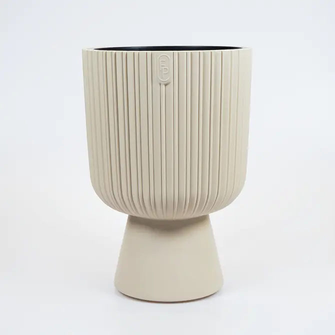 Vita bloempot Mika op voet 30 beige, Vita, tuincentrumoutlet.com