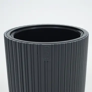 Vita bloempot Mika op voet 40 antraciet detail, Vita, tuincentrumoutlet.com