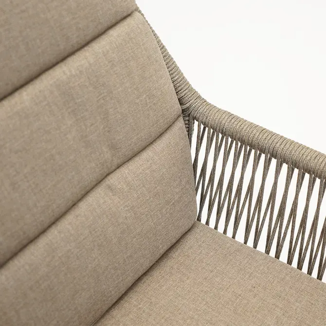 Vita Damian diningstoel taupe met zit en rugkussen details, Vita, tuincentrumoutlet.com