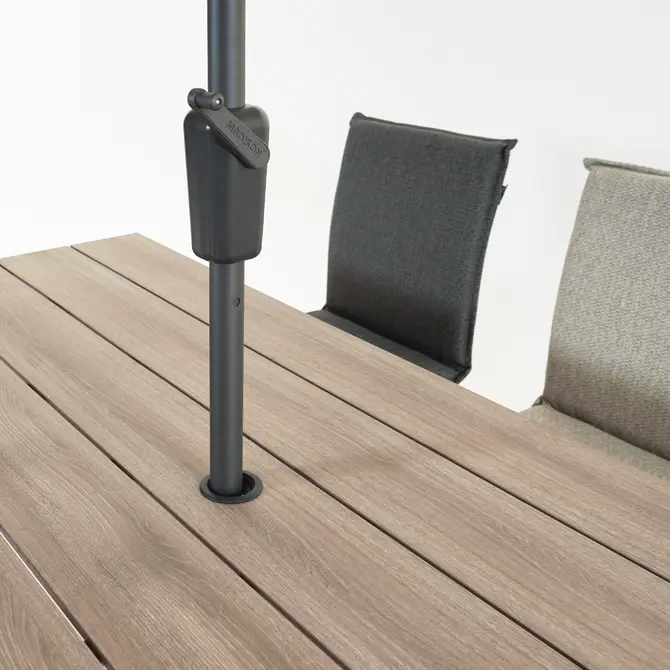 Vita Massa rechthoekige picknicktafel taupe parasol detail, Vita tuinmeubelen, tuincentrumoutlet.com