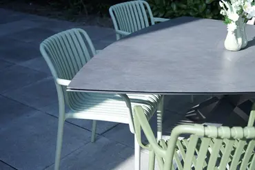 Vita Porto diningstoel stapelbaar vergrijsd groen sfeer, Vita, tuincentrumoutlet.com