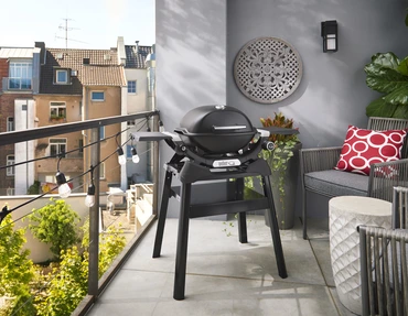 Weber Q1200N with Stand sfeer, Weber, tuincentrumoutlet.com