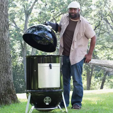 Weber Smokey Mountain Cooker - sfeer - tuincentrumoutlet.com