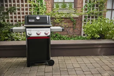 Weber Spirit E-325 sfeerfoto, Weber, tuincentrumoutlet.com
