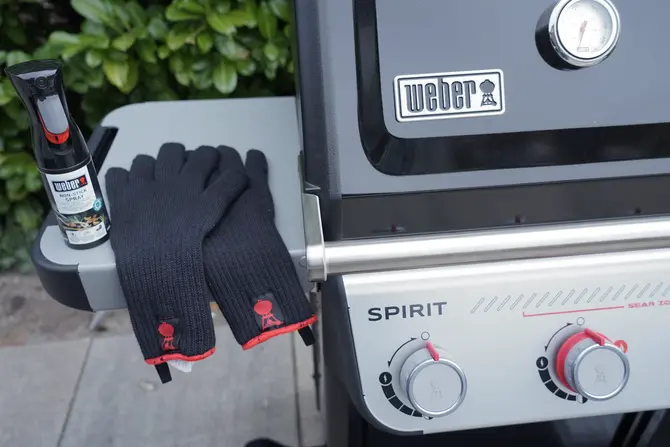 Weber Spirit E-325 sfeer, Weber, tuincentrumoutlet.com