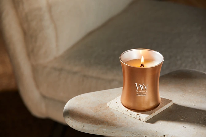 WW Volcanic Orris Medium Candle - Copper sfeer, Woodwick, tuincentrumoutlet.com